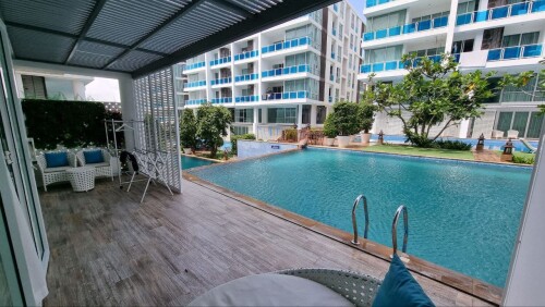 Hua_Hin_in_Thailand__condo1584045bd8b7bd350e24.jpeg